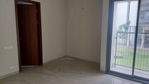 Room in 3 BHK Apartment at Hi Tech City – for Sale