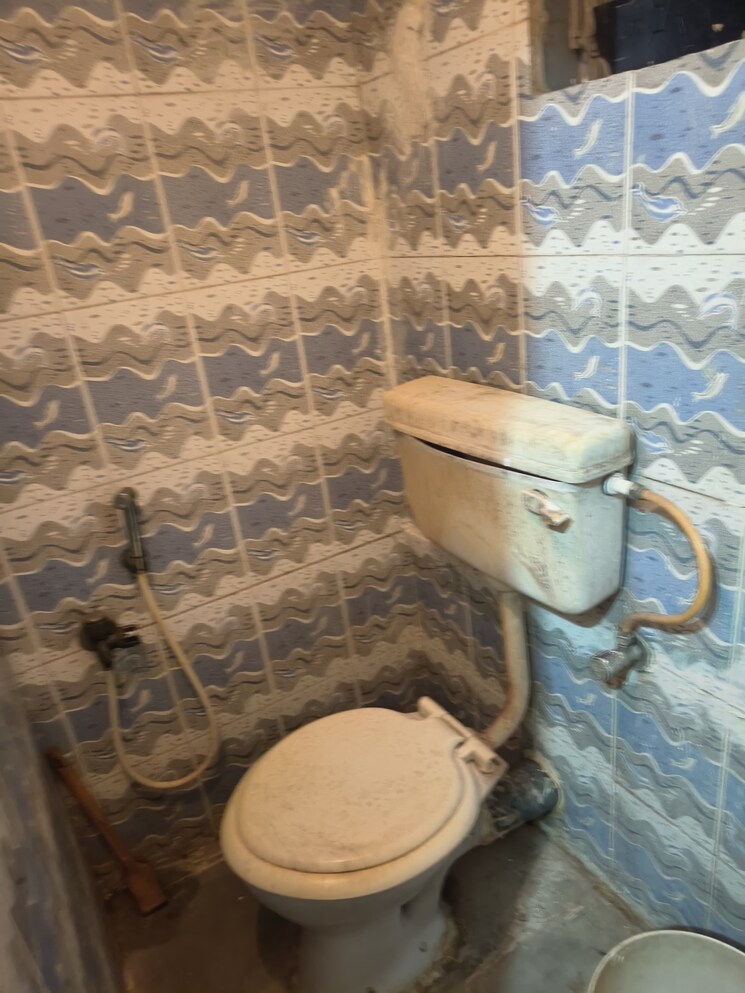 Bathroom, kalina Pg For Boys In Kalina 8795219