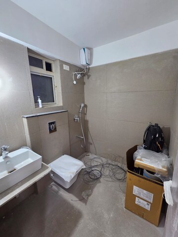 Master Bedroom in 2 BHK Apartment at Platinum 53 West, Andheri West – for Rent