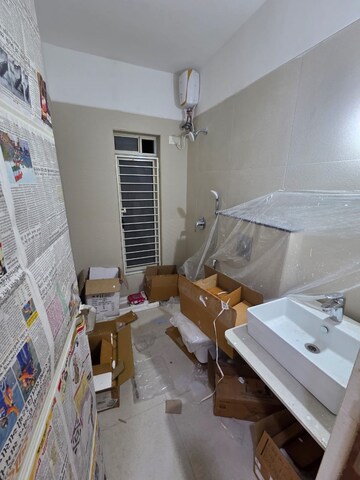 Master Bedroom in 2 BHK Apartment at Platinum 53 West, Andheri West – for Rent