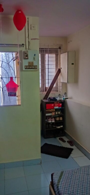 Furnished Amenities in 1 BHK Independent House at Kalina – for Rent