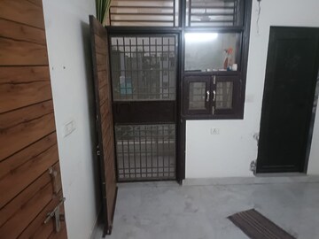 Room in 2 BHK Builder Floor at Vipin Garden – for Rent