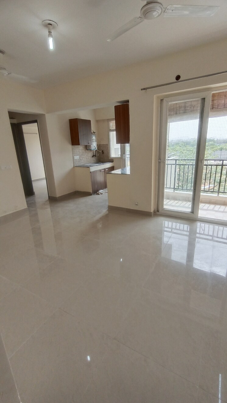 Room, sethi-max-royale 2 Bedroom 895 Sq.Ft. Apartment In Sector 76 Noida 8795253