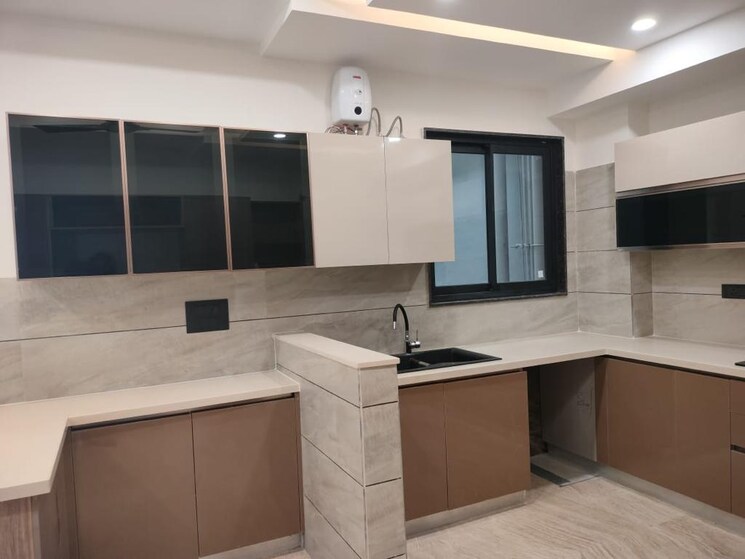Kitchen, m3m-golf-estate 3.5 Bedroom 3015 Sq.Ft. Apartment In Sector 65 Gurgaon 8795275