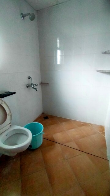 Bathroom in 3 BHK Apartment at Jalahalli – for Rent