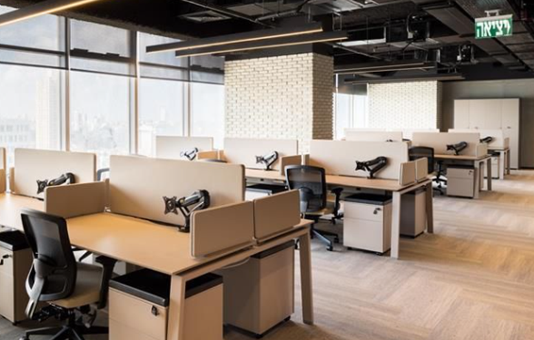 Office Space For Rent in Rustomjee Central Park