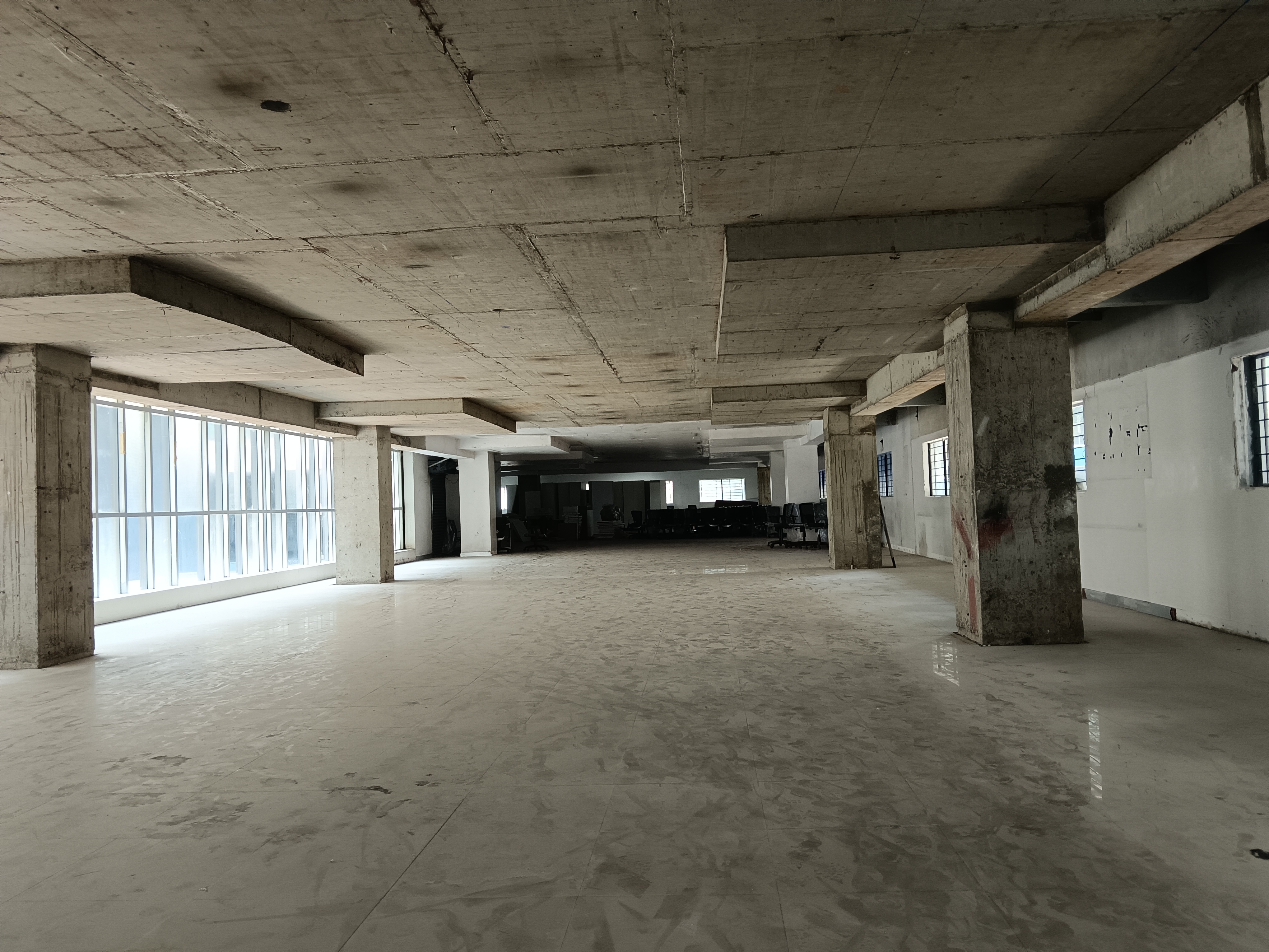 Office Space For Rent in Empire Complex