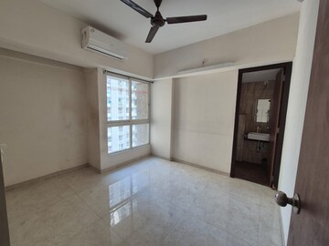 Room in 2 BHK Apartment at Dosti Imperia Phase I, Ghodbunder Road – for Rent