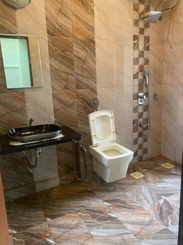 Bathroom in 3 BHK Apartment at Kalpataru Hills, Manpada – for Rent