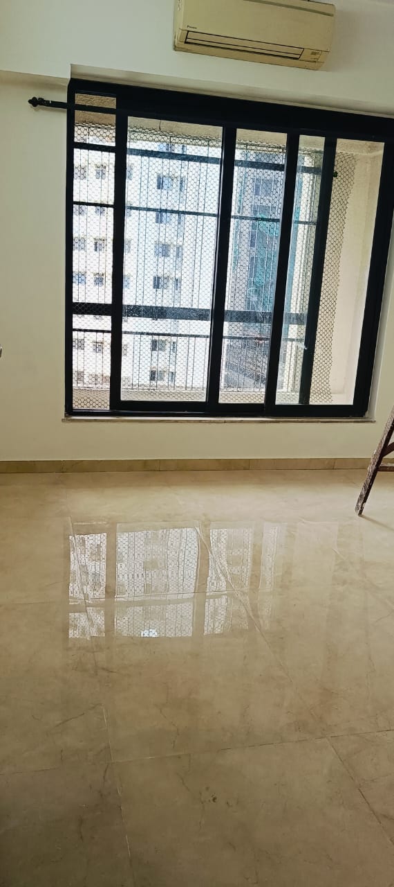 2 BHK + Extra Room Apartment For Rent in Satellite Royale