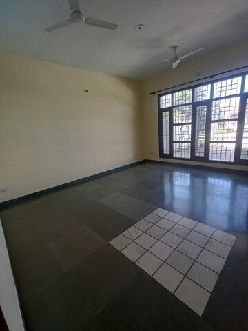 2 BHK Independent House For Rent in Sector 9 Panchkula