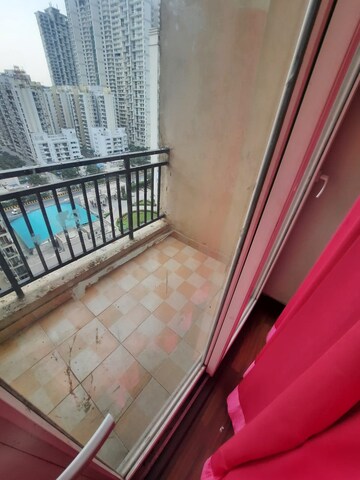 Furnished Amenities in 2 BHK Apartment at Sethi Max Royale, Sector 76 – for Rent