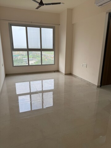 Room in 2 BHK Apartment at Neelkanth Greens, Manpada – for Rent