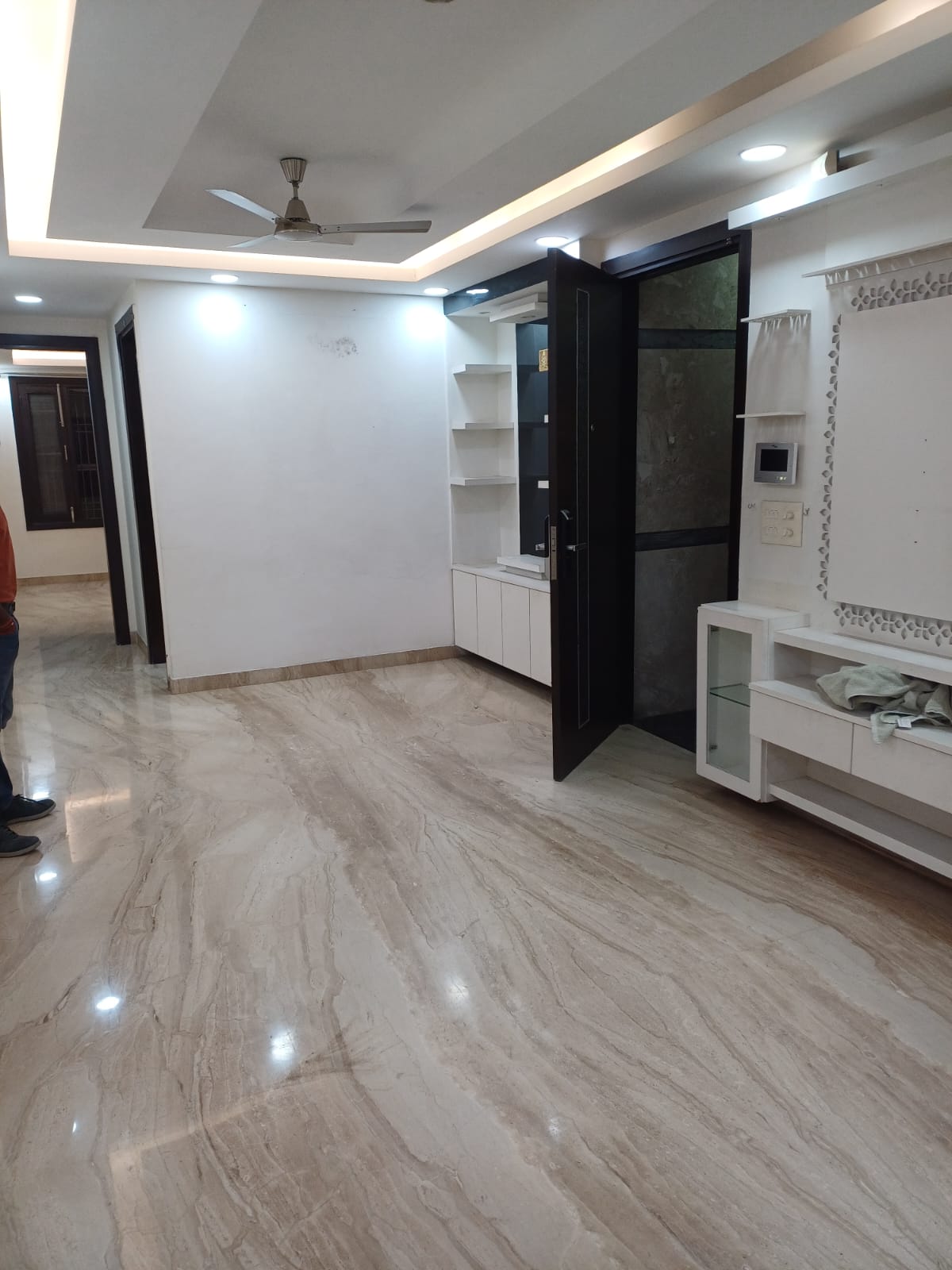 3 BHK + Servant Room Builder Floor For Rent in Saket