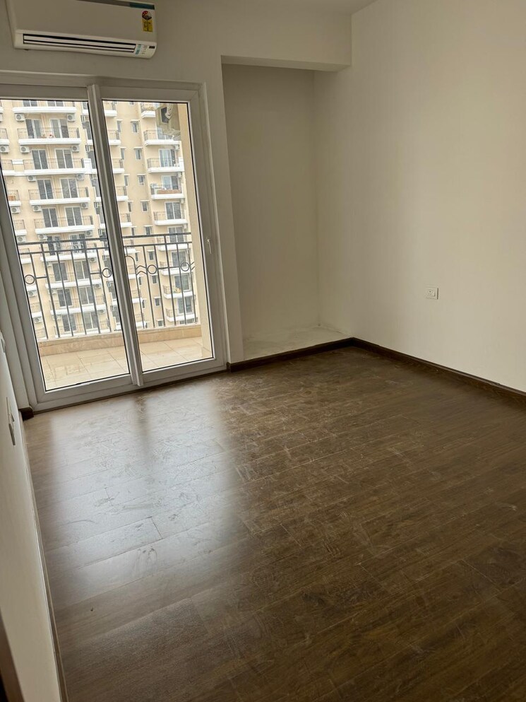 Room, mahagun-mywoods 3 Bedroom 1545 Sq.Ft. Apartment In Sector 16c Greater Noida Greater Noida 8795389