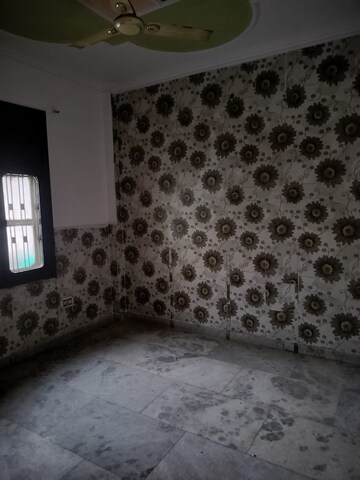 3 BHK Builder Floor For Rent in Sarvapriya Vihar