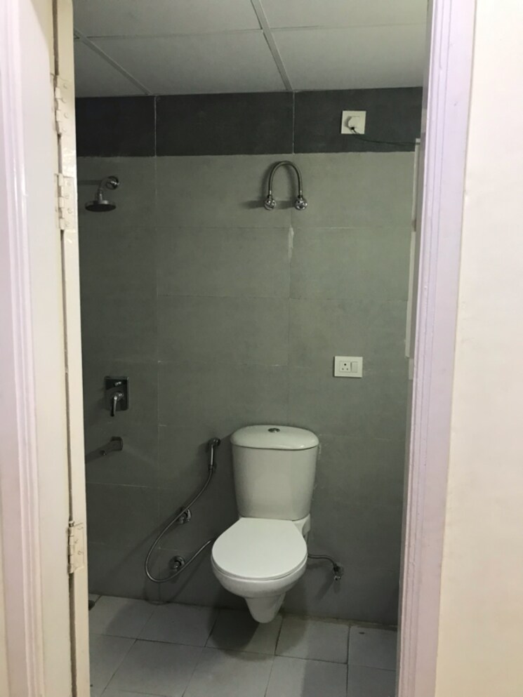 Attached Bathroom, pareena-express-heights 3.5 Bedroom 1970 Sq.Ft. Apartment In Sector 99 Gurgaon 8795446