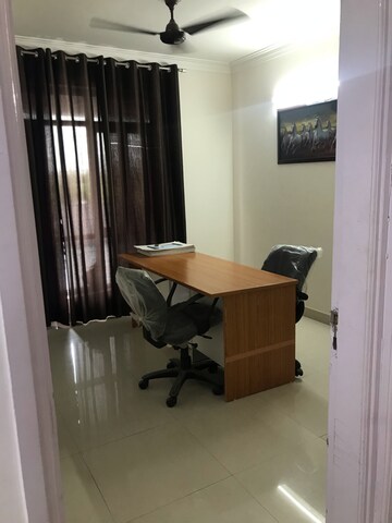 Room in 3.5 BHK Apartment at Pareena Express Heights, Sector 99 – for Sale
