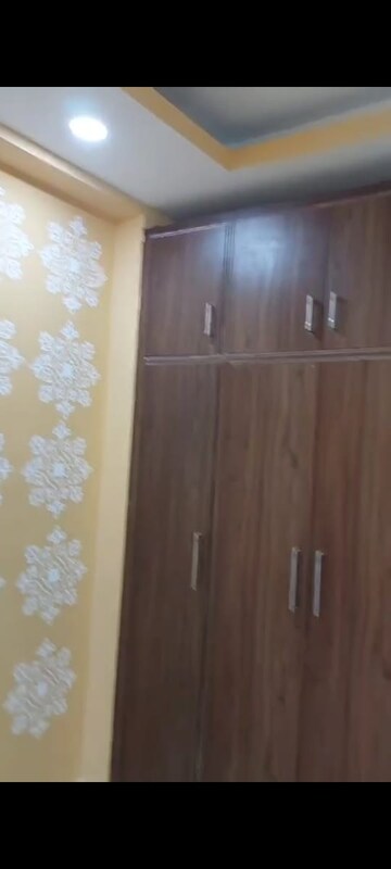 Furnished Amenities in 3 BHK Builder Floor at Gaur City-2, Gaur City 2 – for Rent