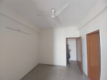 Room in 2 BHK Apartment at Mahagun Mywoods, Sector 16c Greater Noida – for Rent