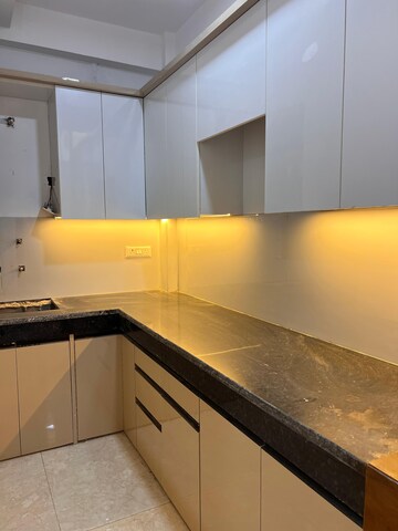 Kitchen in 4 BHK Builder Floor at ML 73 Avenue, Sector 73 – for Sale