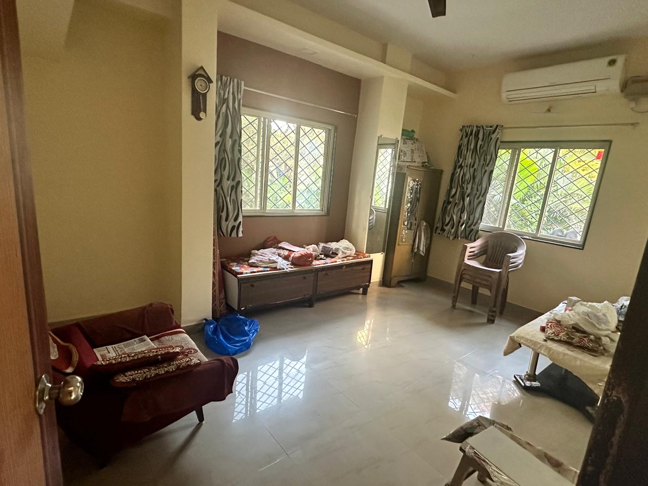 1 Rk+ Extra Room Apartment For Rent in Uday Baug B.T Kawde Road