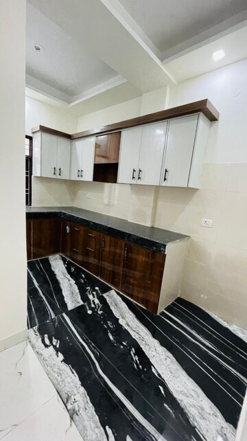 Kitchen in 3 BHK Villa at Sindhuja Valley, Sector 10 Greater Noida – for Rent