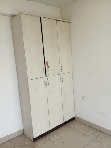 Room in 2 BHK Apartment at AVL 36 Gurgaon, Sector 36 – for Rent