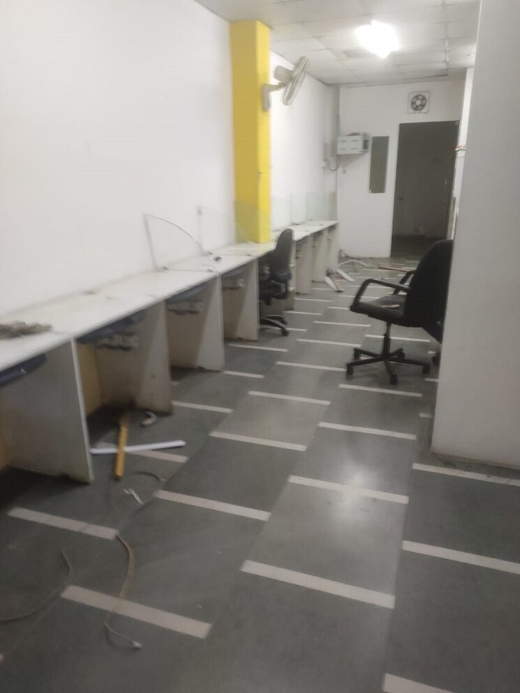 Kitchen, sector 65 Commercial Office Space 1100 Sq.Ft. In Sector 65 Noida 8795632