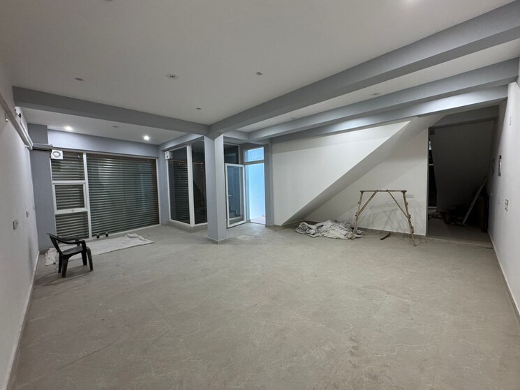 Room, new palam vihar Commercial Office Space 1440 Sq.Ft. In New Palam Vihar Gurgaon 8795760