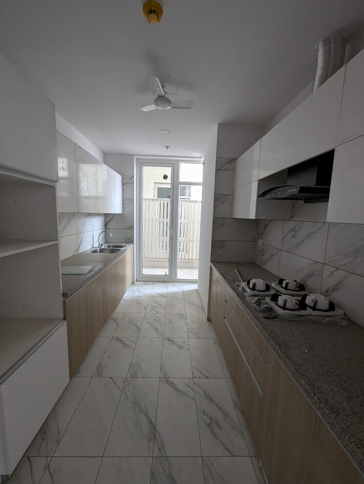 Kitchen, conscient-hines-elevate 3 Bedroom 2595 Sq.Ft. Apartment In Sector 59 Gurgaon 8795665