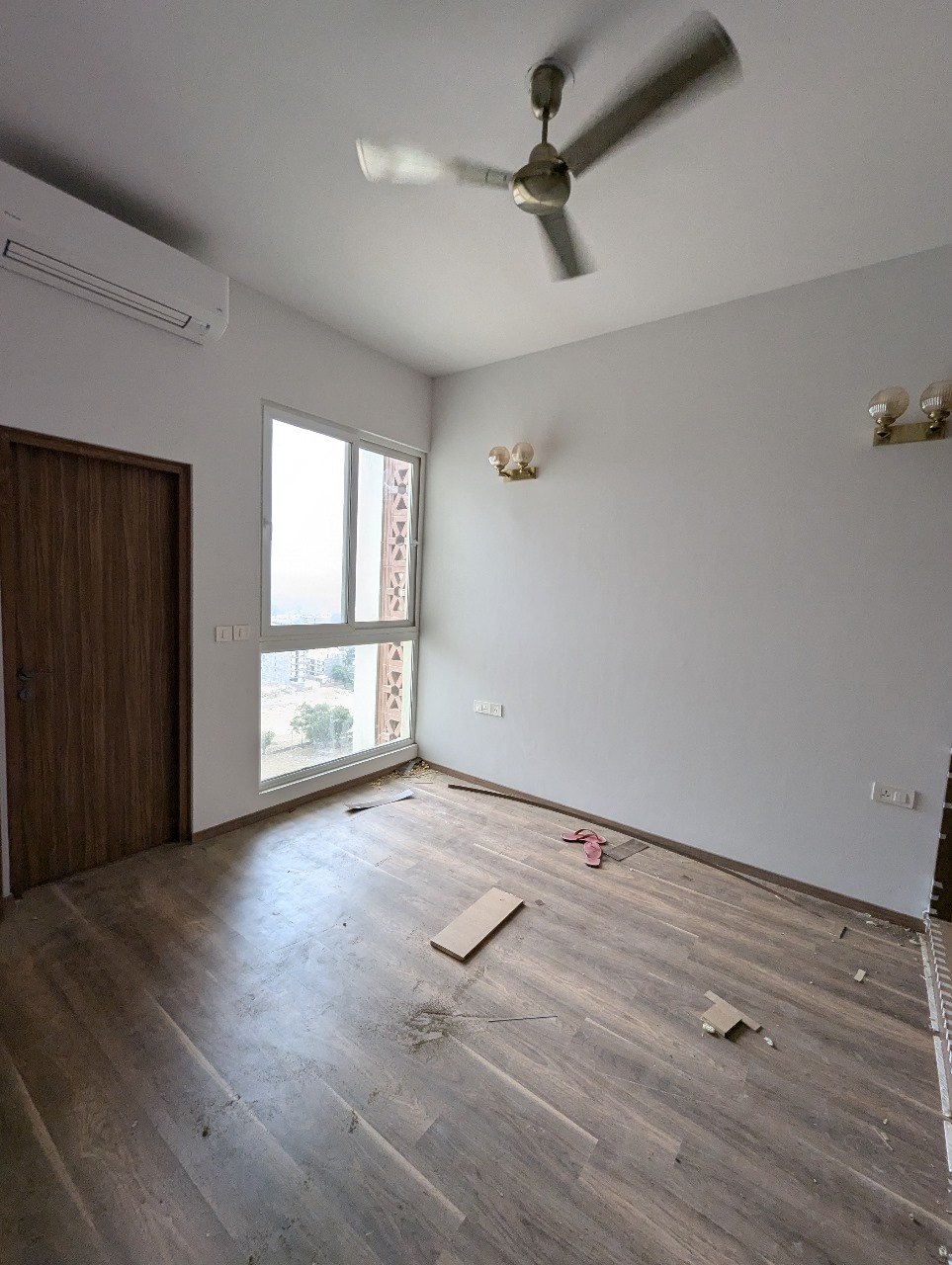 3 BHK + Servant Room Apartment For Rent in Conscient Hines Elevate