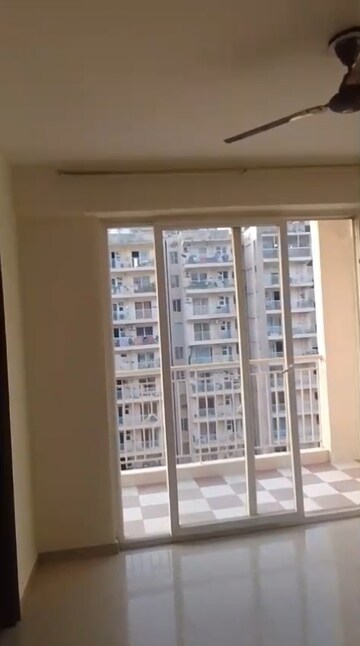 Master Plan in 2 BHK Apartment at Shree Vardhman Green Court, Sector 90 – for Rent