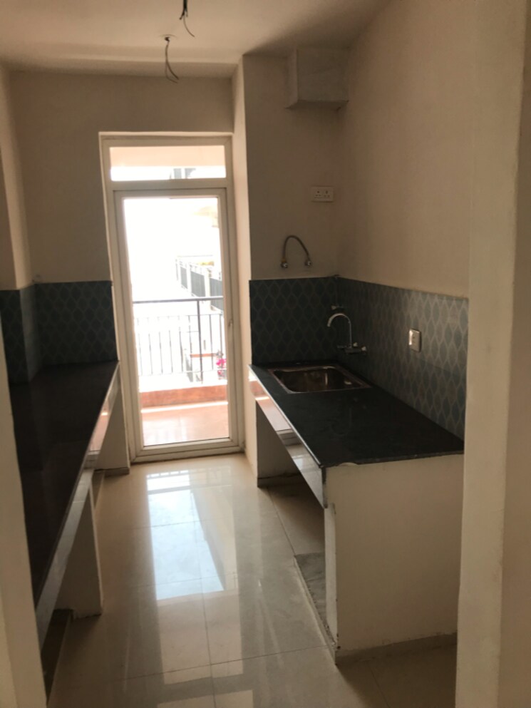 Kitchen, pareena-express-heights 3 Bedroom 1865 Sq.Ft. Apartment In Sector 99 Gurgaon 8795851