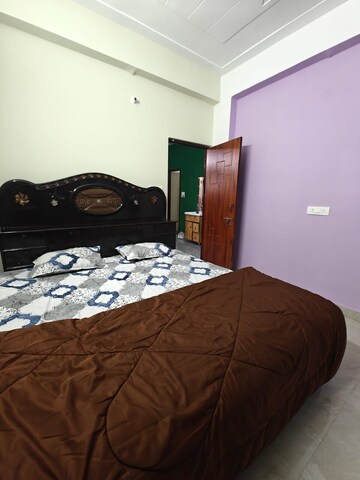 Bedroom in 2 BHK Builder Floor at Sahastradhara Road – for Rent