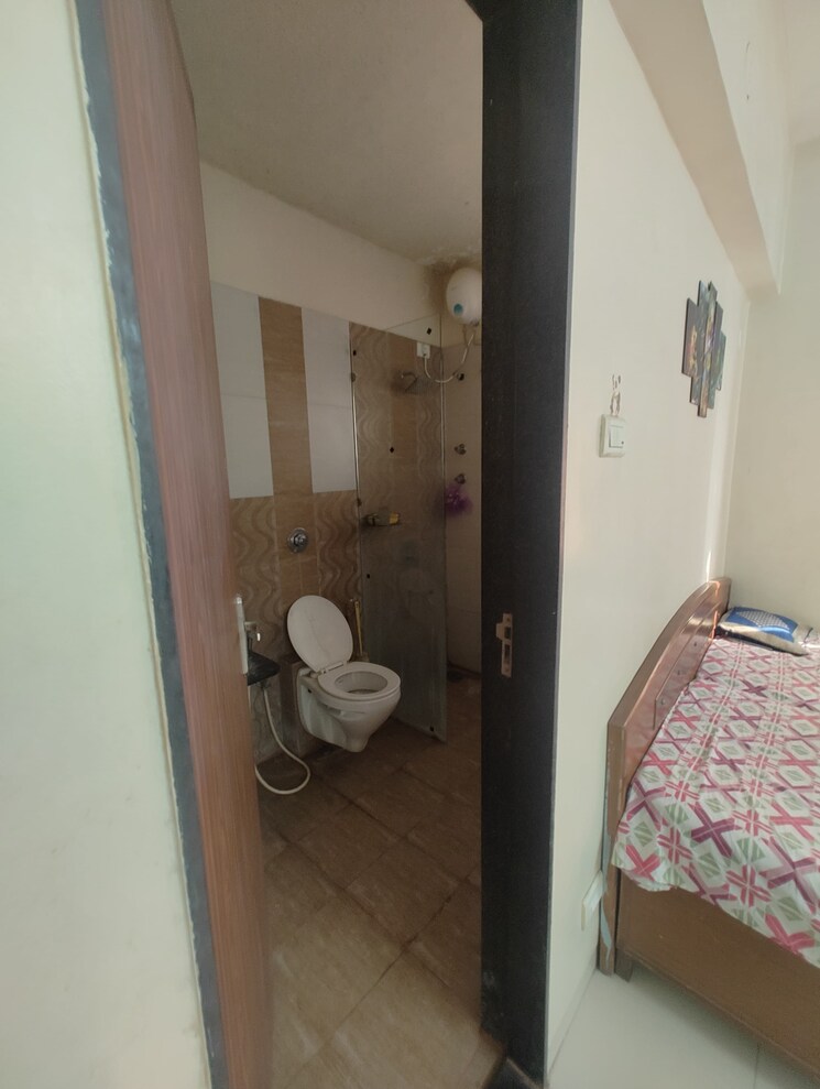 Bathroom, viva-hallmark 3 Bedroom 1650 Sq.Ft. Apartment In Bavdhan Pune 8795812