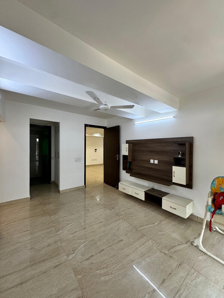 Room, the-legend-one 3 Bedroom 267 Sq.Yd. Builder Floor In Sector 57 Gurgaon 8795795