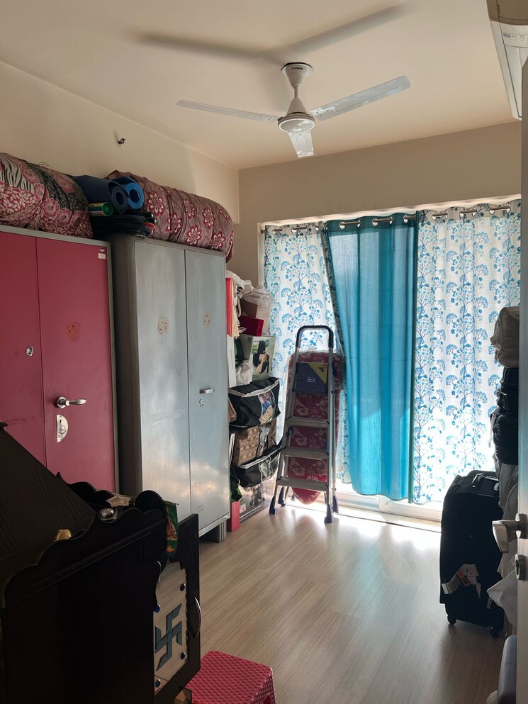 Living Room, dlf-the-skycourt 3 Bedroom 1931 Sq.Ft. Apartment In Sector 86 Gurgaon 8795796