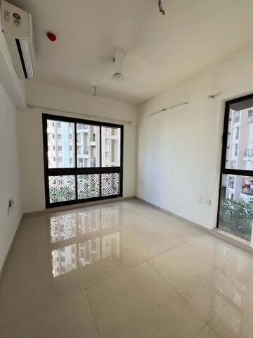 Master Bedroom in 3 BHK Apartment at Lodha Palava Crown, Dombivli East – for Rent