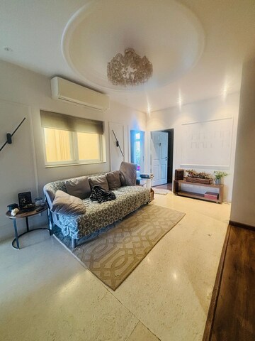 Living Room in 3 BHK Builder Floor at SS Mayfield Gardens, Sector 51 – for Rent