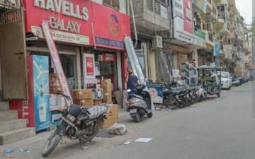 Shop For Rent in Huda Apartments, Sector 62