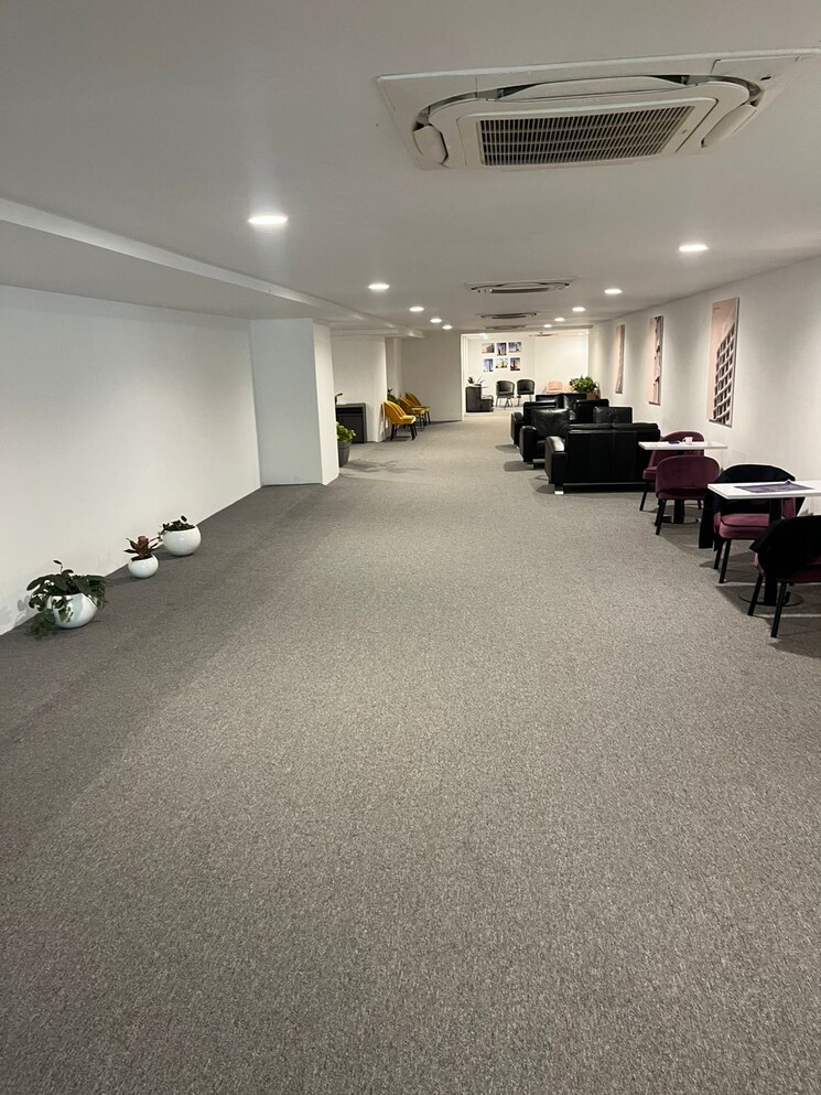  Parking, marathon-futurex Commercial Office Space 615 Sq.Ft. In Lower Parel Mumbai 8795862