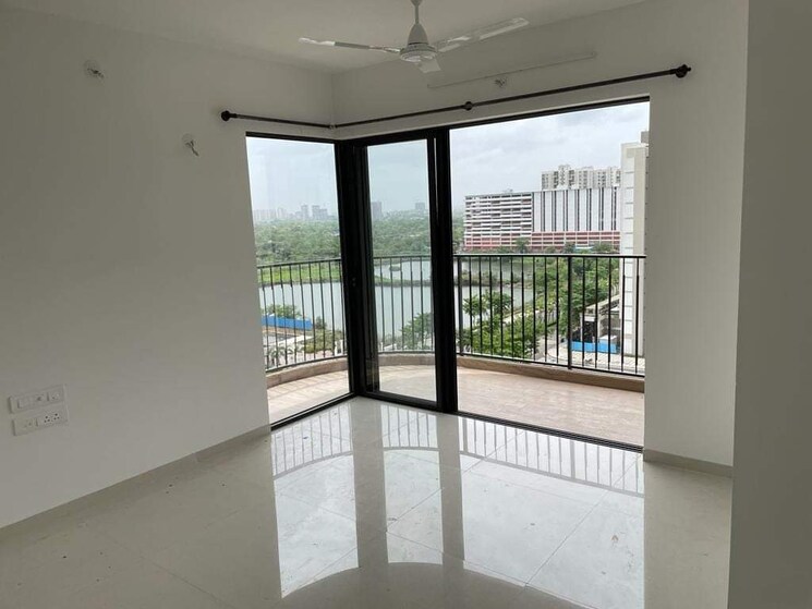 Room, lodha-palava-florea-a-to-d 2.5 Bedroom 785 Sq.Ft. Apartment In Dombivli East Thane 8795890