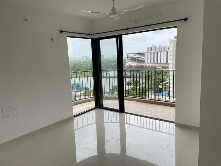 Room, lodha-palava-florea-a-to-d 2.5 Bedroom 785 Sq.Ft. Apartment In Dombivli East Thane 8795890