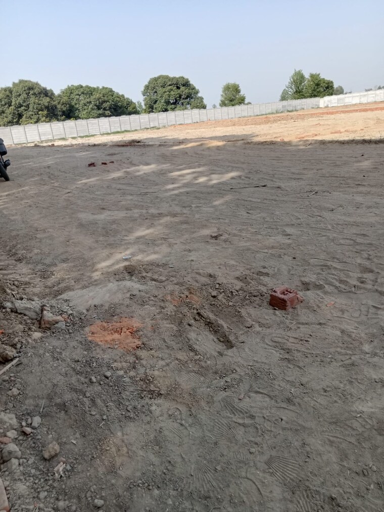 undefined, modipuram  80 Sq.Yd. Plot In Modipuram Meerut 8795889