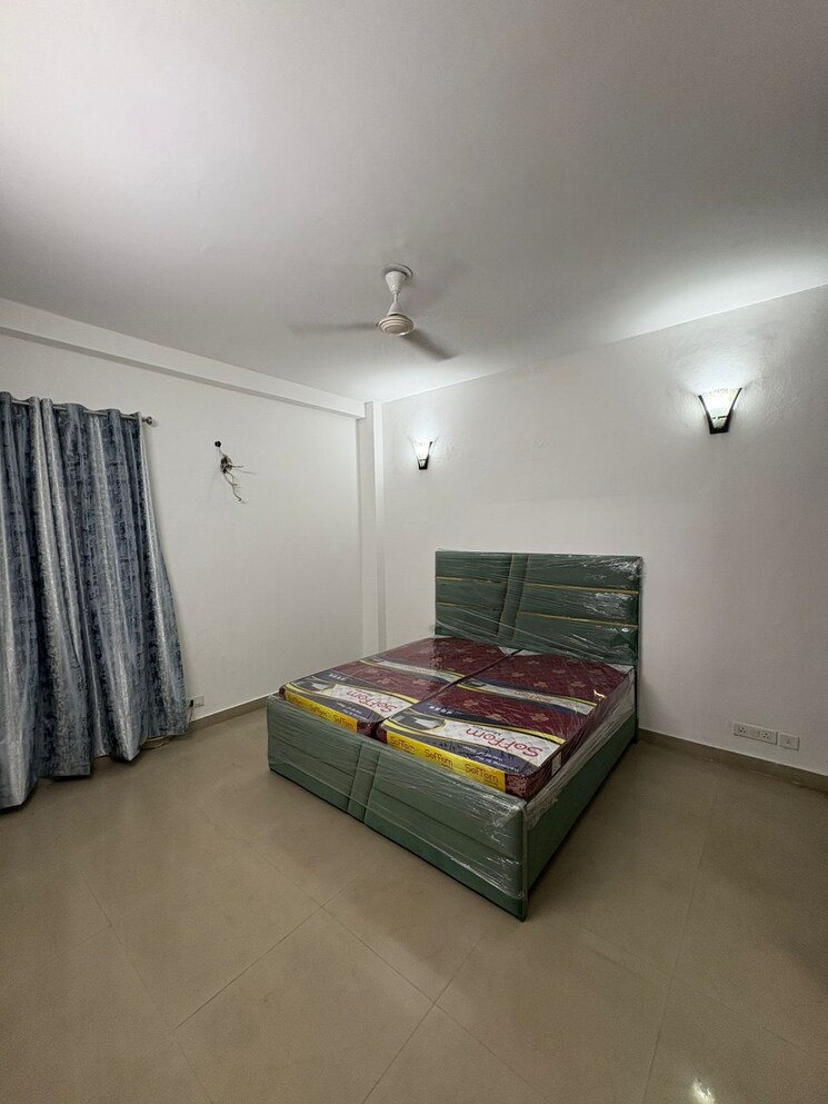 Bedroom, settlers-india 4 Bedroom 3000 Sq.Ft. Apartment In Sector 57 Gurgaon 8795893