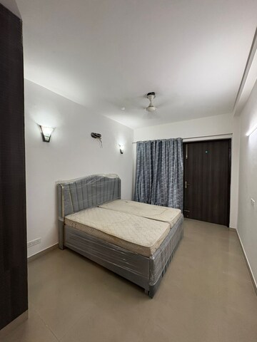 Bedroom in 4 BHK Apartment at Settlers India, Sector 57 – for Rent