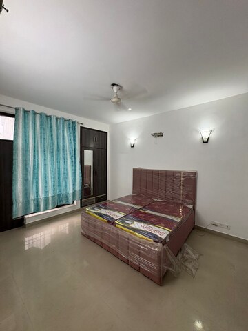 Bedroom in 4 BHK Apartment at Settlers India, Sector 57 – for Rent