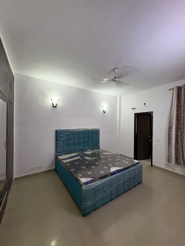 Bedroom in 4 BHK Apartment at Settlers India, Sector 57 – for Rent