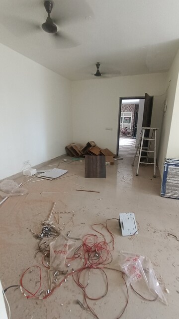 Room in 3 BHK Apartment at Aditya Celebrity Homes, Sector 76 – for Rent